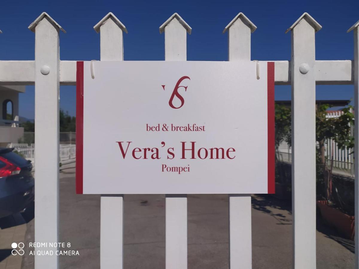 B&B Vera'S Home Pompei Bagian luar foto
